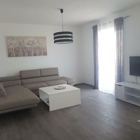Apartments M&E Mokosica Bagian luar foto